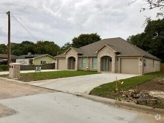 Building Photo - 2906 Avenue H