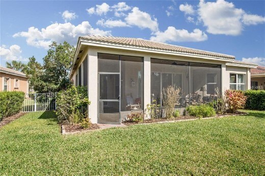 Foto del edificio - Long term in beautiful Valencia Lakes