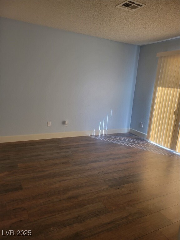 Foto del edificio - 925 Willow Tree Dr