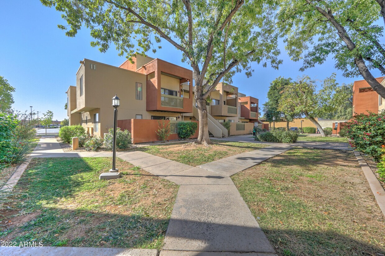 3500 Hayden Rd Unit 1008, Scottsdale, AZ 85257 Room for Rent in