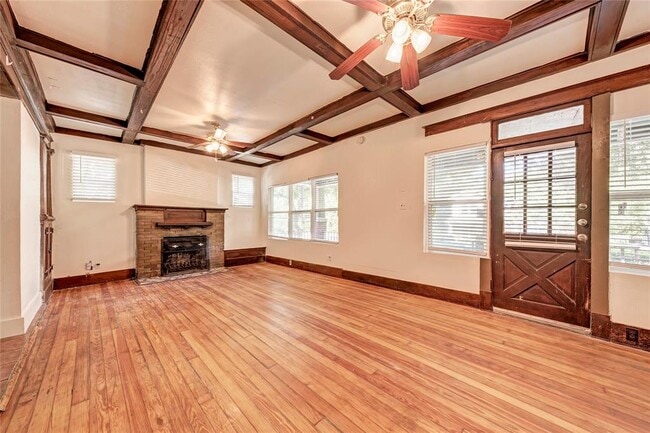 Building Photo - 2911 Rio Grande St