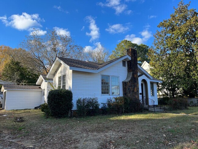 Foto del edificio - 120 S Main St