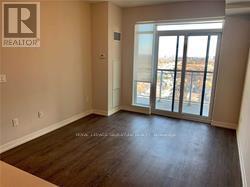 Photo du bâtiment - 2550-2550 Eglinton Ave W