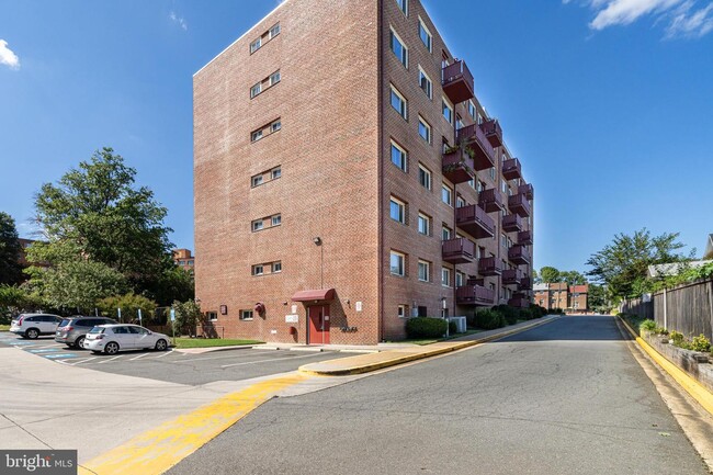 Foto del edificio - 1830 Columbia Pike