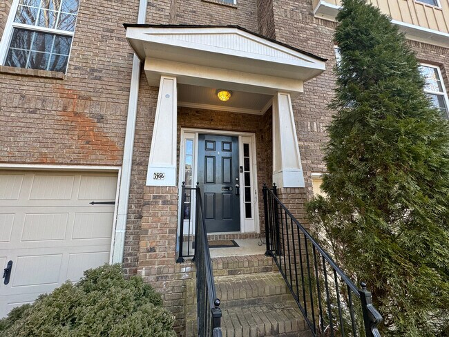 Building Photo - 622 Birch River Ln