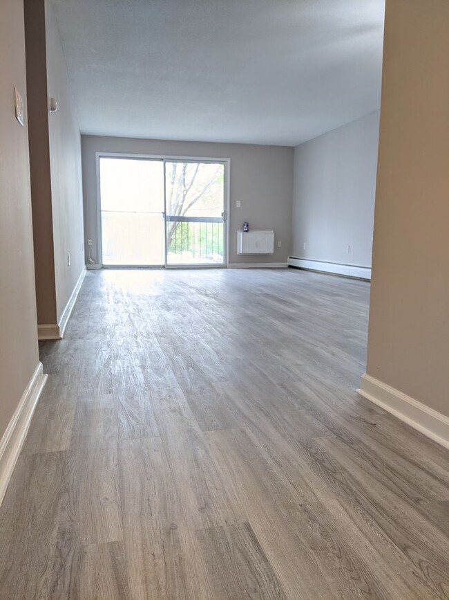 Interior Photo - Eastwood Terrace