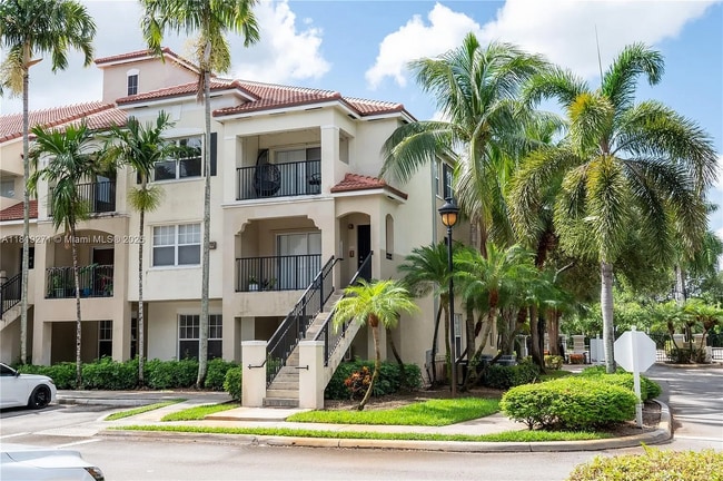 Foto del edificio - 5820 W Sample Rd