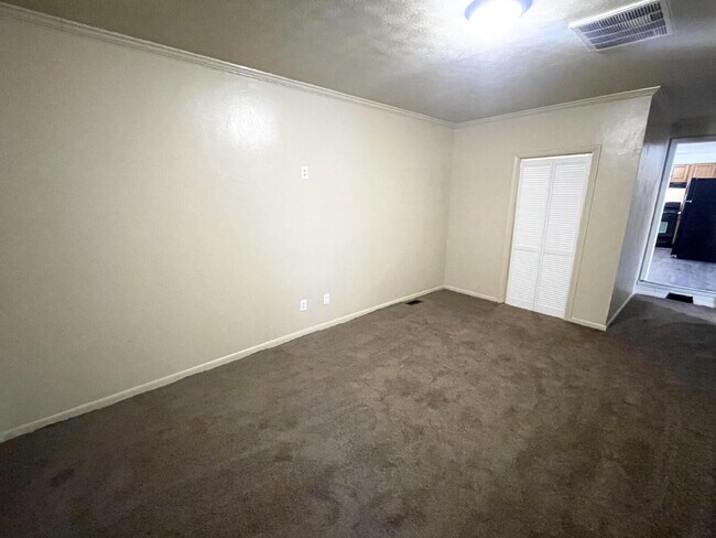 Foto del edificio - 5 Bedroom with a Bonus family/Tv Room