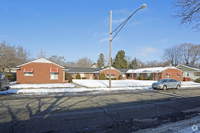 Building Photo - 434-460 W Marshall St