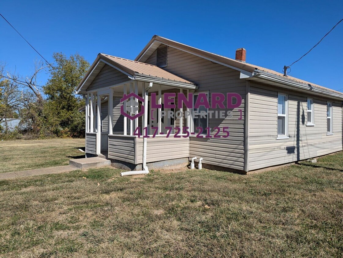 Foto principal - Charming 3 Bedroom House!