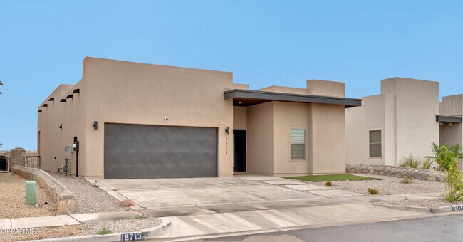 Foto del edificio - 12713 Captain Claudia CT