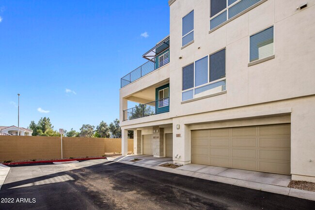 Building Photo - 1250 Abbey Ln