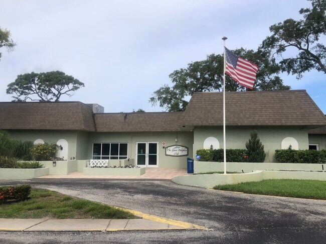 Clubhouse - 1250 S Pinellas Ave