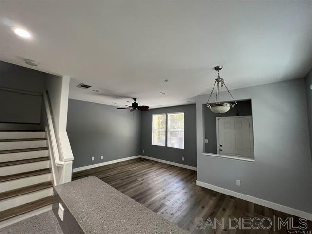 Foto del edificio - 4300 Newton Ave