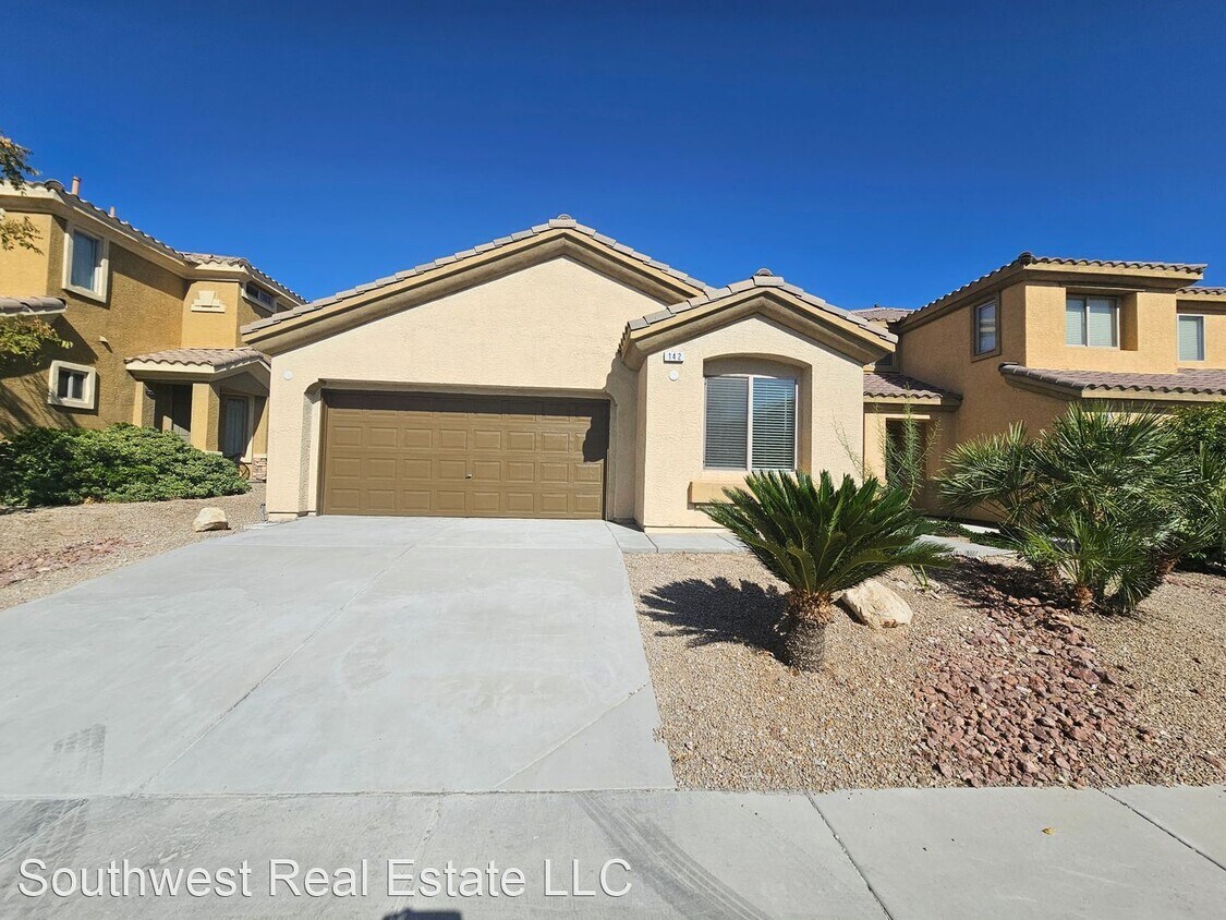 4 br, 2 bath House 142 Water Hazard Lane House Rental in Las Vegas