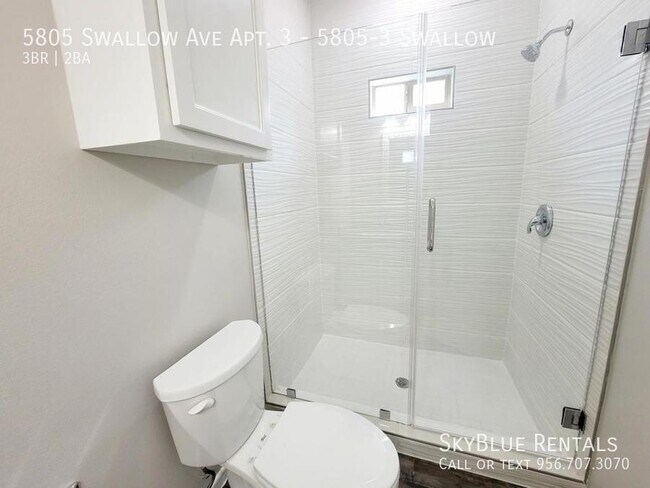 Foto del edificio - 5805 Swallow Ave