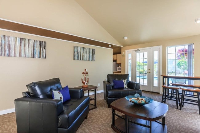 Cabaña remodelada - Sammamish Beach Club