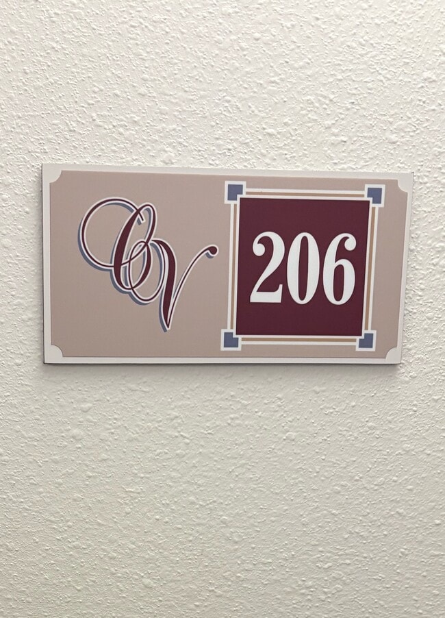 Building Photo - 919 6th St Building Photo - 919 6th St