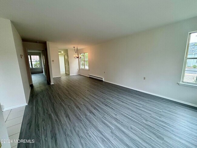 Building Photo - 462 Andover Ct