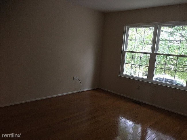Building Photo - 5105 Plantation Ct