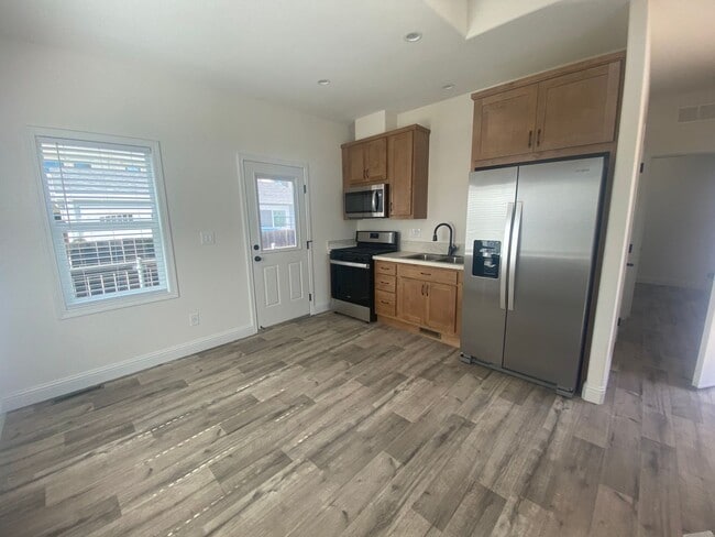 Foto del edificio - Downtown Ventura- One Bedroom Cottage