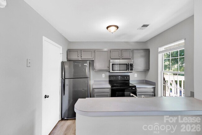 Foto del edificio - 6315 Windsor Gate Ln