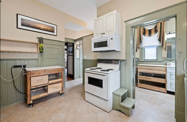 Foto del edificio - Charming Historic 4BR House in Luray