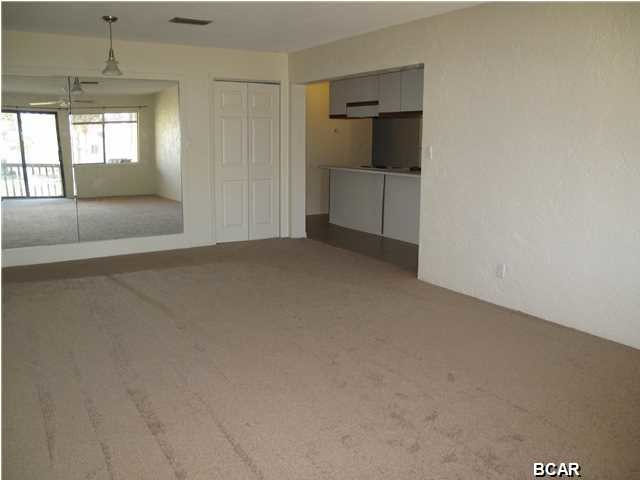 Building Photo - 6901 N Lagoon Dr