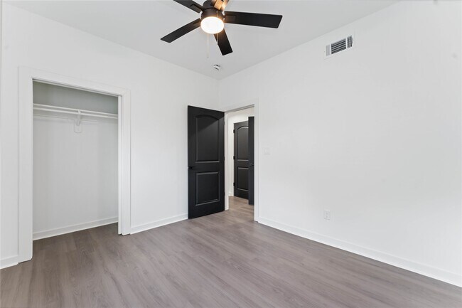 Foto del edificio - 414 N Carolina St