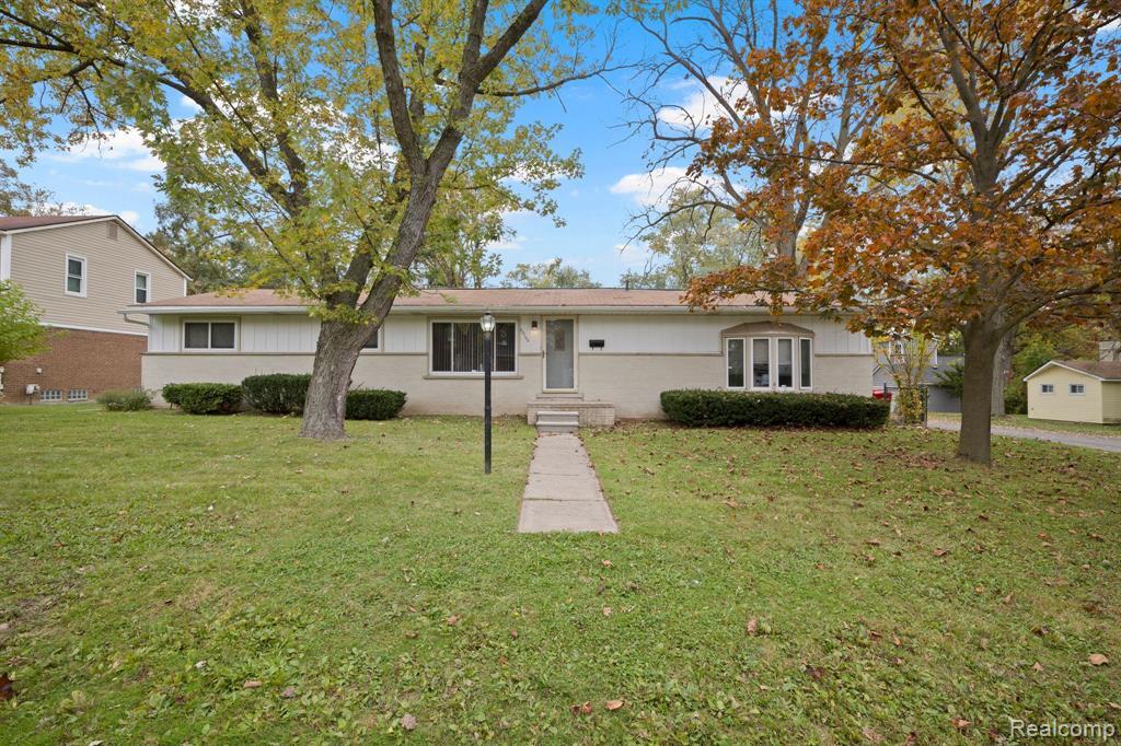 Primary Photo - 30706 Fairfax St