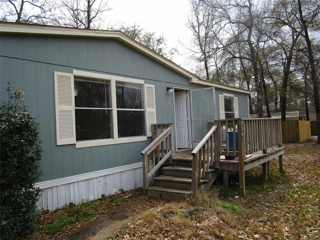 Foto del edificio - 9541 Maple Ridge Dr