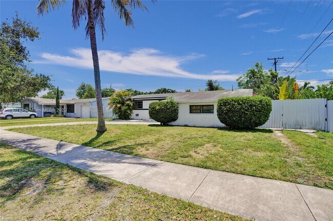 Foto del edificio - 9910 Bahama Dr