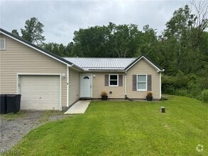 Building Photo - 683 OH-305