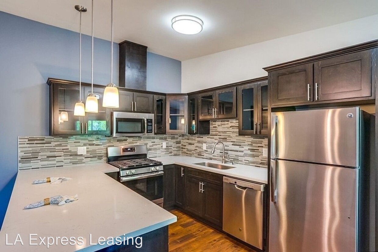 Foto principal - 3105 W 27th St