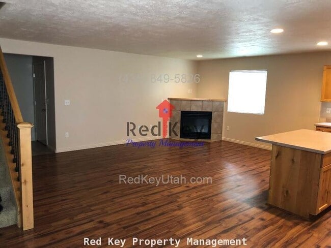 Building Photo - Durocher Dr. Single Family Home