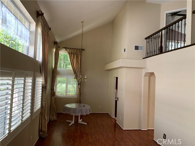 Foto del edificio - 2373 Parkview Ln