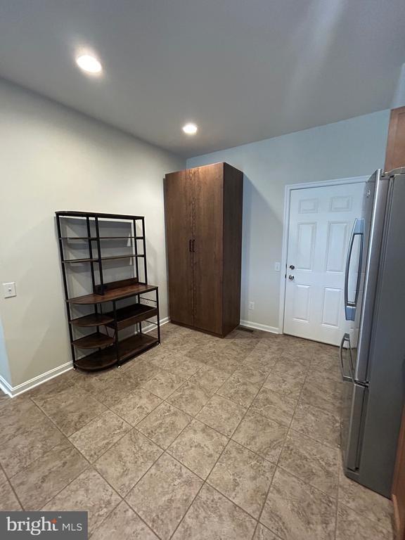 Building Photo - 44 Clement Ct