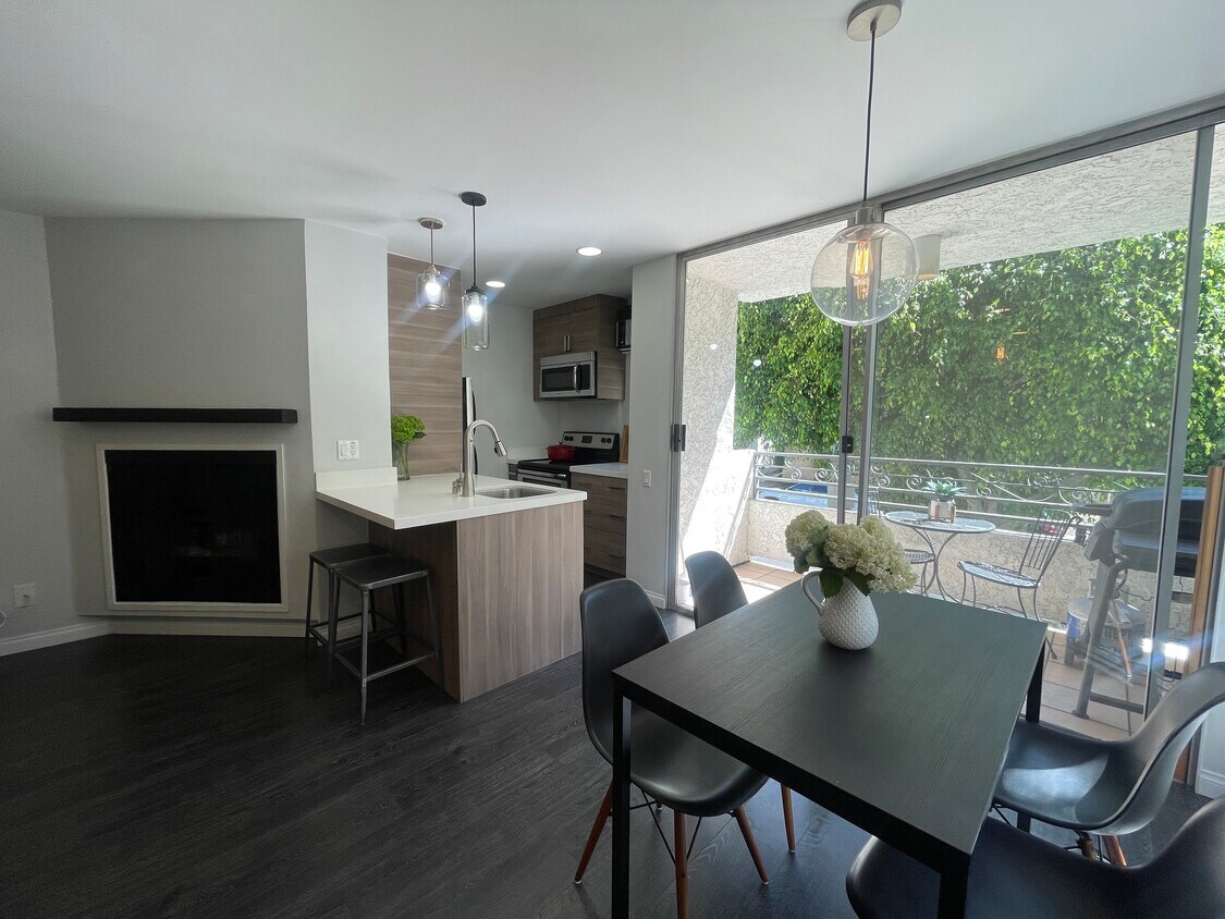 Foto principal - 6151 Orange St