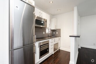 Building Photo - 54 Maitland St