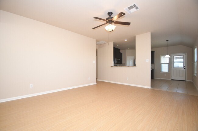 Foto del edificio - 10015 Bitternut Hickory Ln