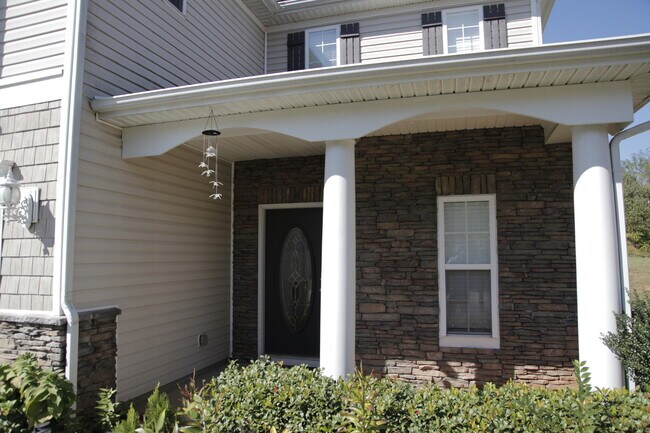 Foto del edificio - Delightful 3bd/2.5bth home with a private ...