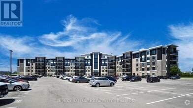 Building Photo - 630-630 Sauve St