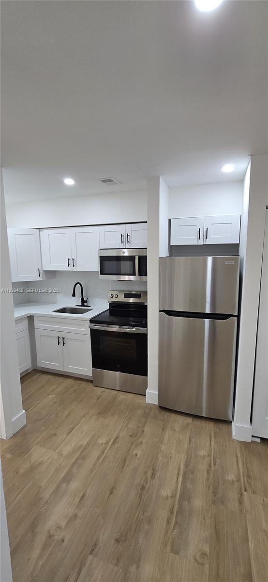 Building Photo - 417 NW 2nd Ave