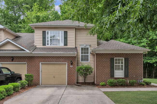 Foto del edificio - 5905 Echingham Dr