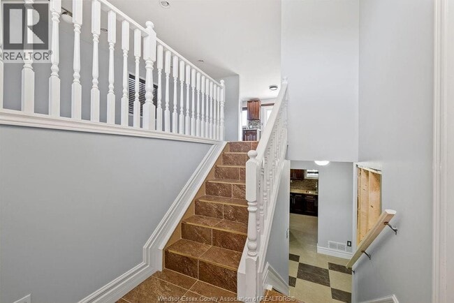 Photo du bâtiment - 707 Sarah Ct