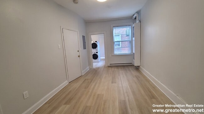 Building Photo - 9 Noyes Plz