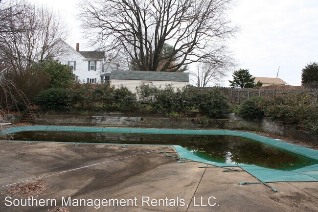 Building Photo - 4 br, 1 bath House - 4 N. 3rd Street