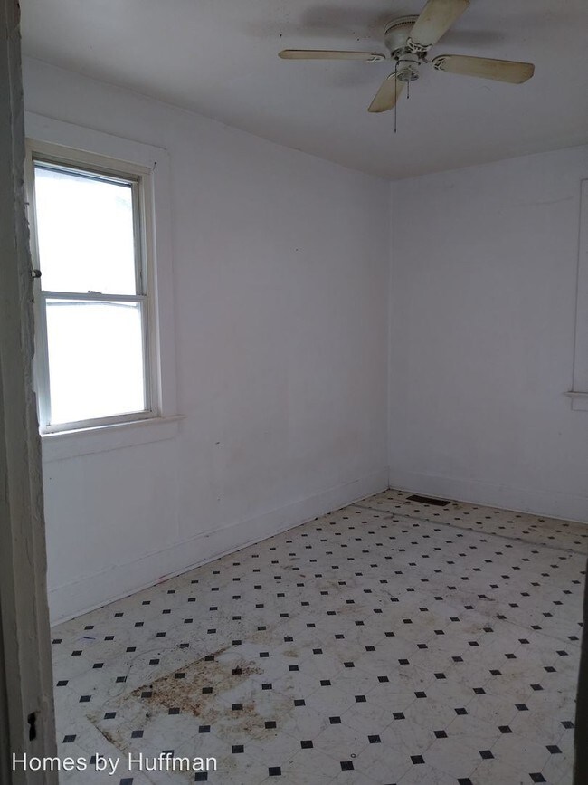 Building Photo - 1 br, 1 bath House - 619 Jackson Avenue