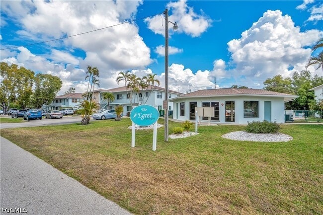 Foto del edificio - 203 SE 15th Pl