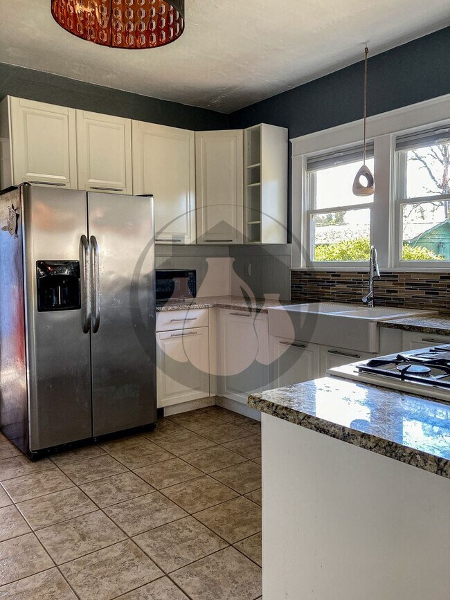 Foto del edificio - Single Level House - Ready for you to call Home!!